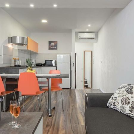 Apartment Eva- Modern Central Place PUY 외부 사진